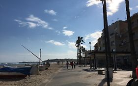 Casa Diana: Vista al mar y 3min a la playa y 30min a PortAventura